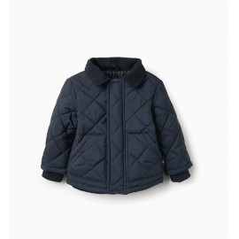 ABRIGO ACOLCHABLE CON CAPUCHA DESMONTABLE